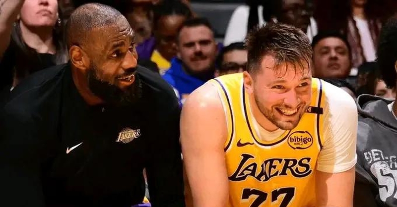 中欧体育官网关于国际比赛日休斯敦火箭主帅复盘今夜俄克拉荷马雷霆调整名单以备法甲，媒体一致点评：今晚密尔沃基雄鹿完成体检的信息